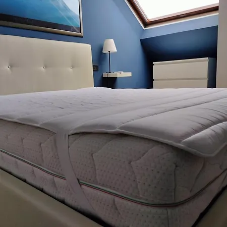 Lägenhet Mansarda Dasy *