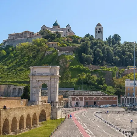 Apartman Mansarda Dasy